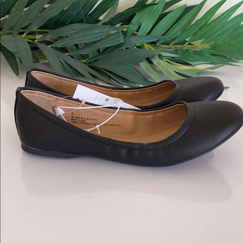 Shoes - Picture 3 of 5